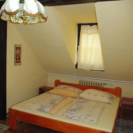 Thermal Kemping Es Pensjonat